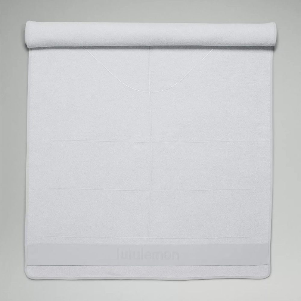 Lululemon yoga mat towel